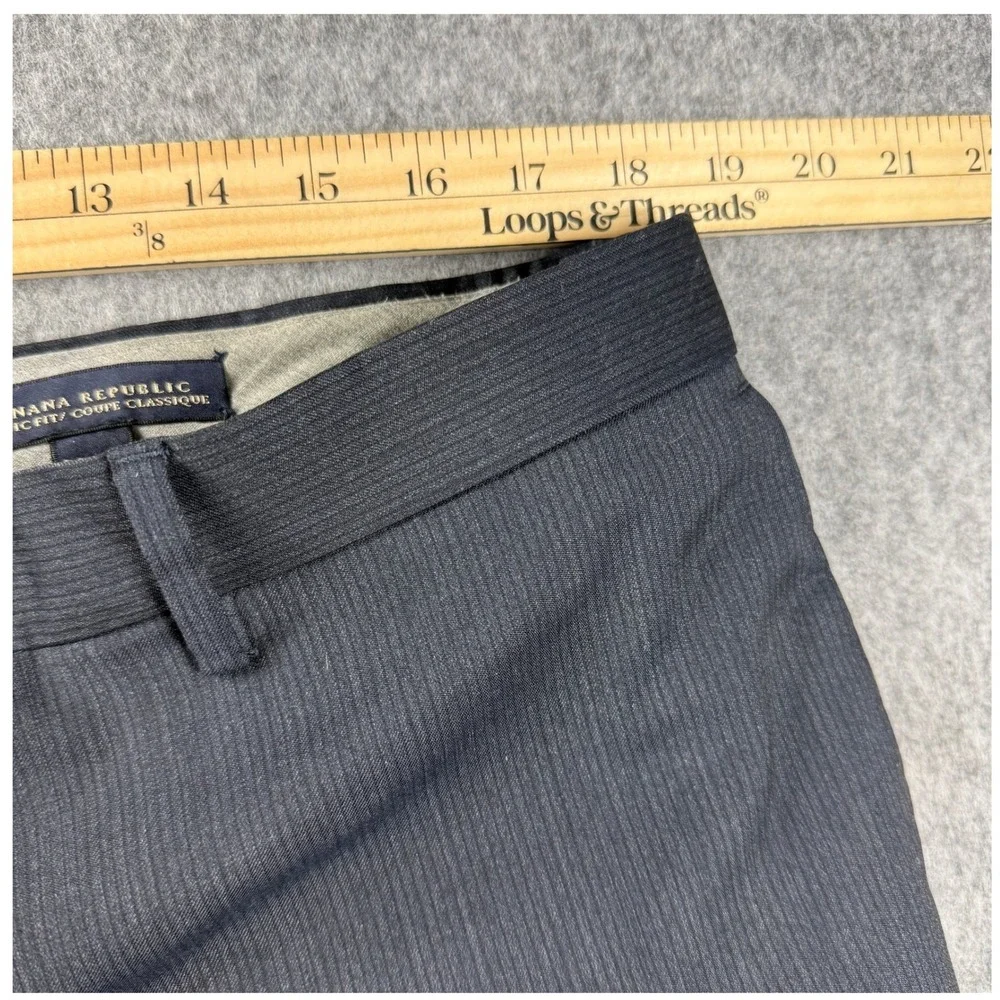 Banana Republic Mens Dress Pants 37x32 Classic‎ Fit Wool Blend Navy Micro Stripe